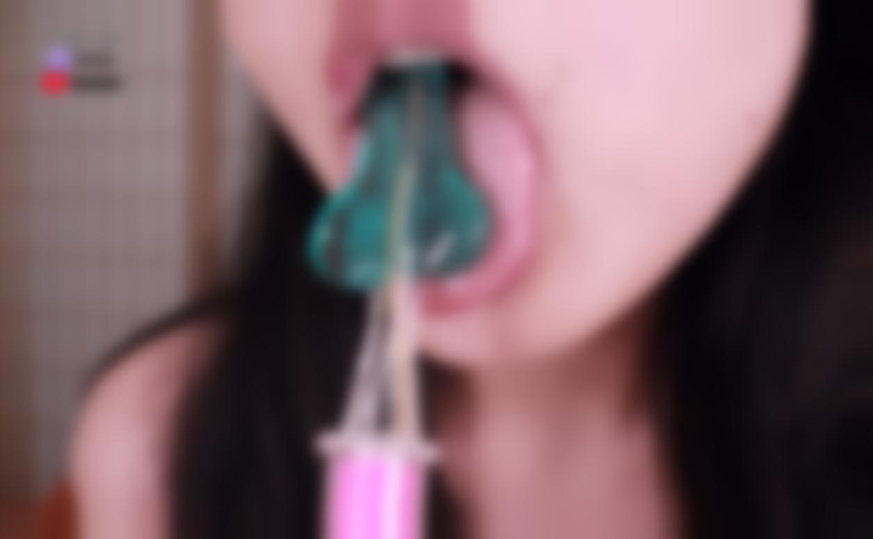 蛇蛇助眠ASMR 情趣棒棒糖