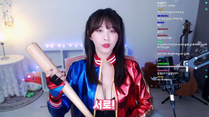 Harlequin ASMR高颜值沉浸体验:Twitch人气主播在线视频播放