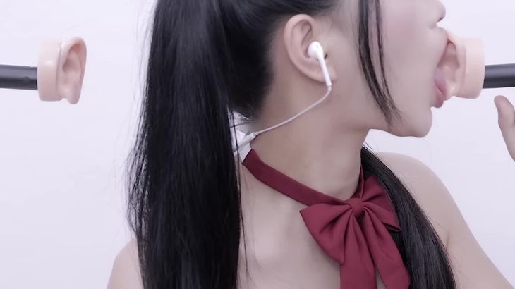 晓美ASMR口腔音在线播放:舔耳弹舌音助眠按摩视频