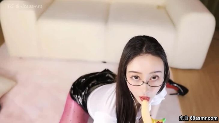 奶御不听话ASMR吃香蕉视频在线播放:沉浸式视听助眠体验