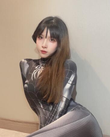 不要吃咖喱 提督音频《女老板和男下属的激情》