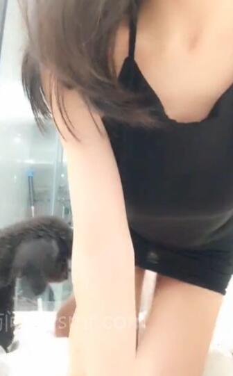 美女主播卖骚泰迪都受不了