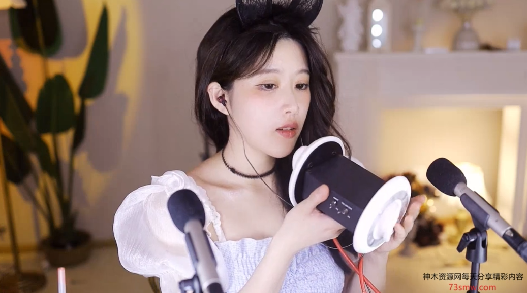 虎牙大伊伊ASMR 心跳kiss