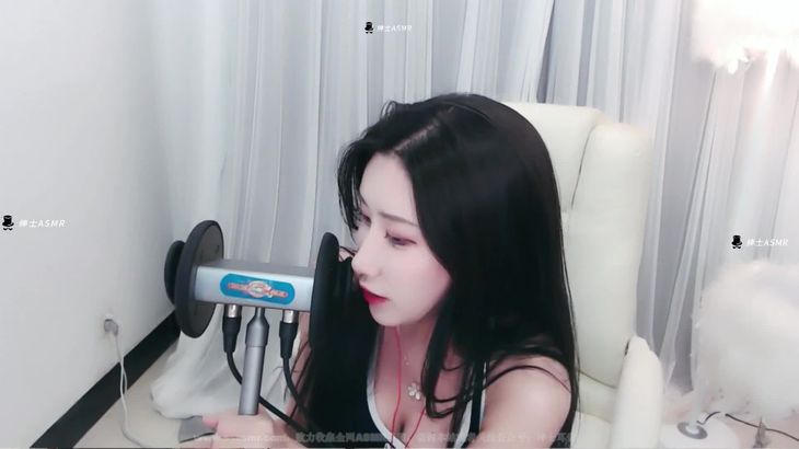 可爱的埋埋ASMR视频在线播放:学生制服助眠视听体验